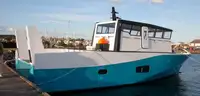 Tàu chở thủy thủ đoàn để bán