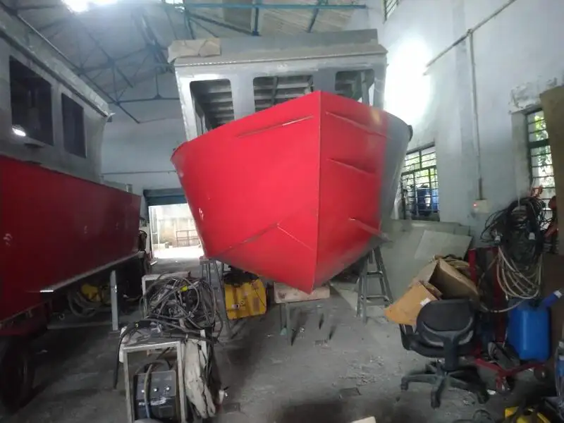 Tàu làm việc để bán