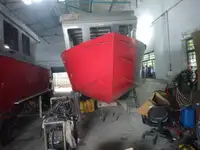 Tàu làm việc để bán