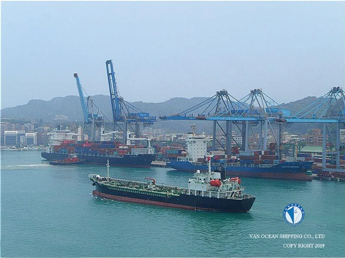 Tàu chở dầu/hóa chất để bán