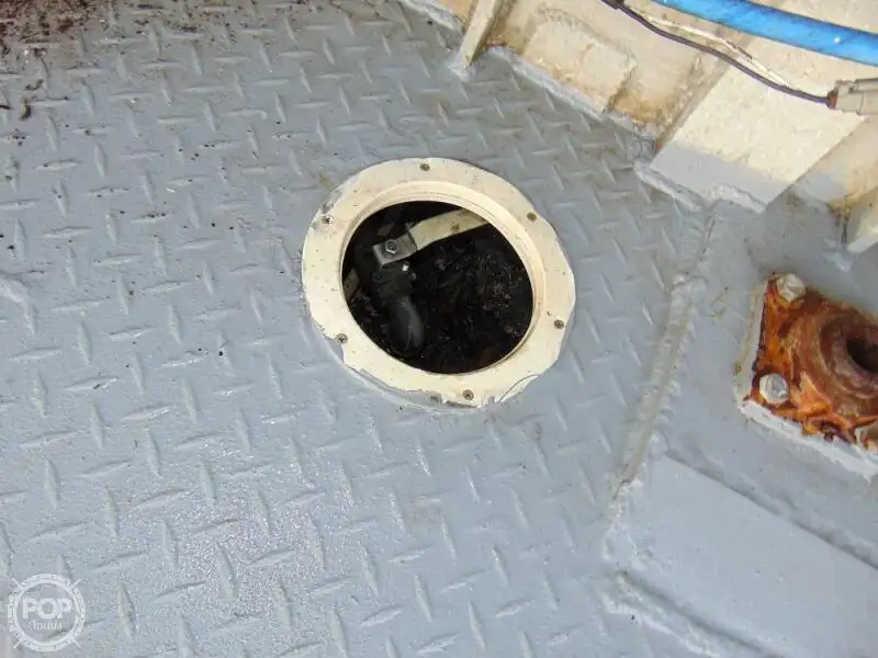 Tàu tuần tra để bán