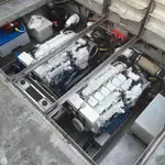 Tàu chở thủy thủ đoàn để bán