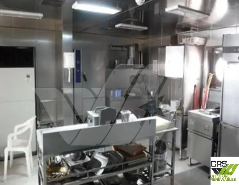 Tàu làm việc để bán