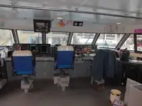 Tàu phà để bán