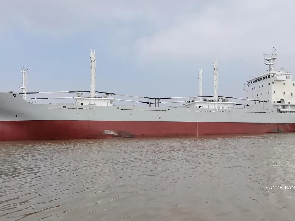 Tàu lạnh để bán