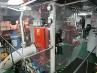 Tàu kéo để bán