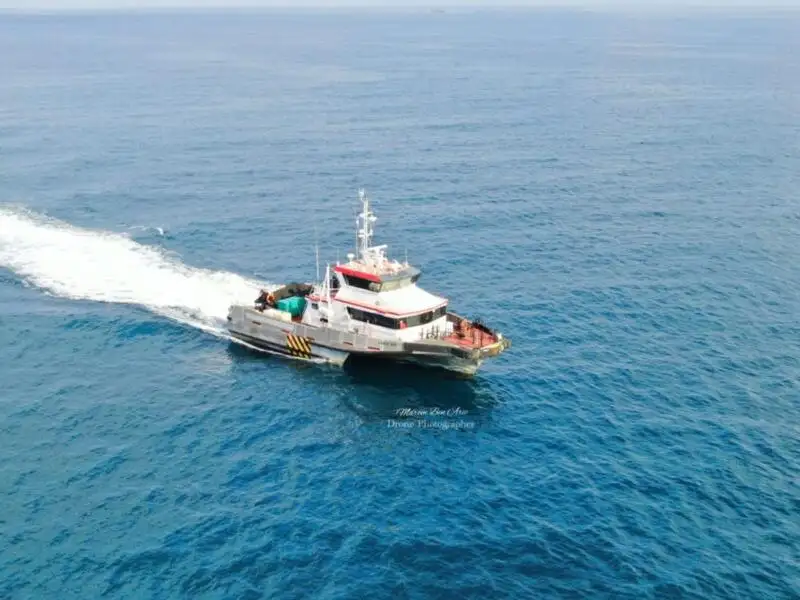 Tàu tuần tra để bán