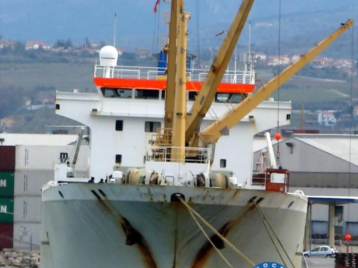 Tàu lạnh để bán