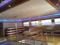 Tàu hỗ trợ lặn để bán