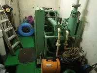 Tàu kéo để bán