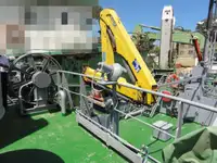 Tàu cung cấp để bán