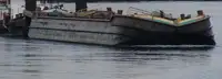 Sà lan để bán