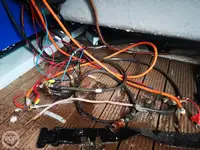 Tàu chế biến cá để bán