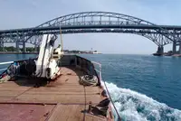 Tàu nạo vét để bán
