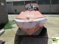 Tàu cứu hộ để bán