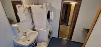 Tàu chở nhiên liệu để bán