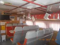 Tàu chở thủy thủ đoàn để bán
