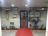 Tàu du lịch để bán