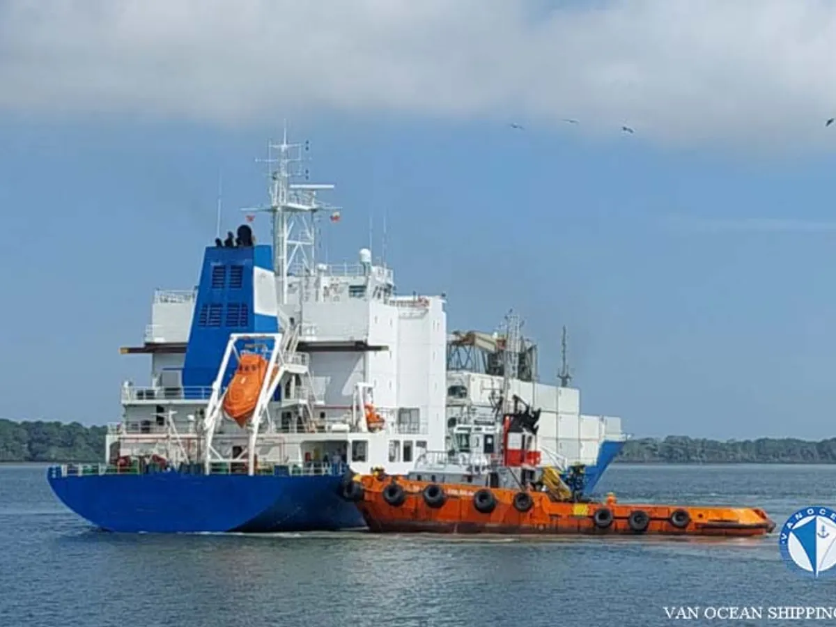 Tàu lạnh để bán