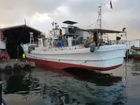 Tàu câu dài để bán