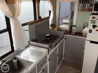 Tàu kéo để bán