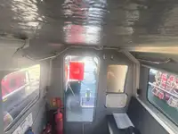 Tàu dẫn đường để bán
