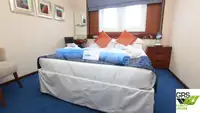 Tàu du lịch để bán