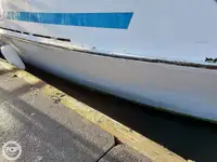 Tàu phà để bán