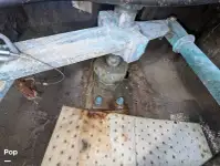 Tàu chở khách và hàng hóa để bán