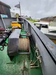 Tàu làm việc để bán