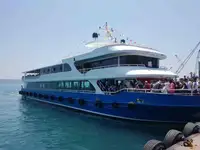 Tàu chở khách để bán