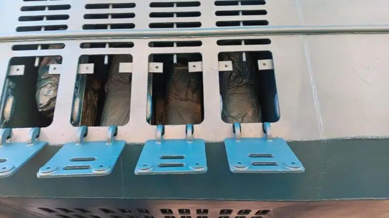 Tàu kéo để bán