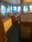 Tàu làm việc để bán