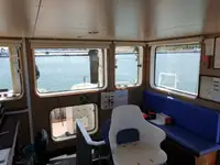 Tàu kéo để bán