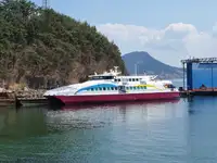 Tàu chở khách để bán
