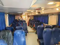Tàu phà để bán