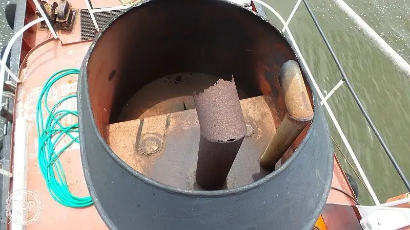 Tàu kéo để bán