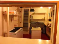 Tàu du lịch để bán