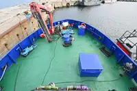 Tàu kéo để bán