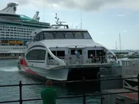 Tàu phà để bán