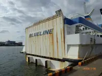 Tàu phà để bán