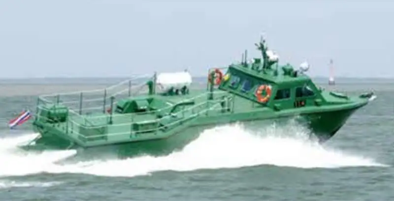 Tàu tuần tra để bán