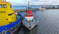 Tàu cứu hộ để bán