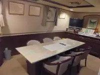 Tàu tuần tra để bán