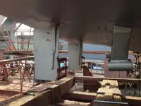 Tàu làm việc để bán