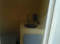 Tàu dẫn đường để bán