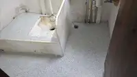 Tàu kéo lưới để bán