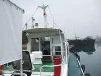 Tàu dẫn đường để bán