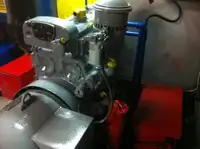 Tàu chở thủy thủ đoàn để bán