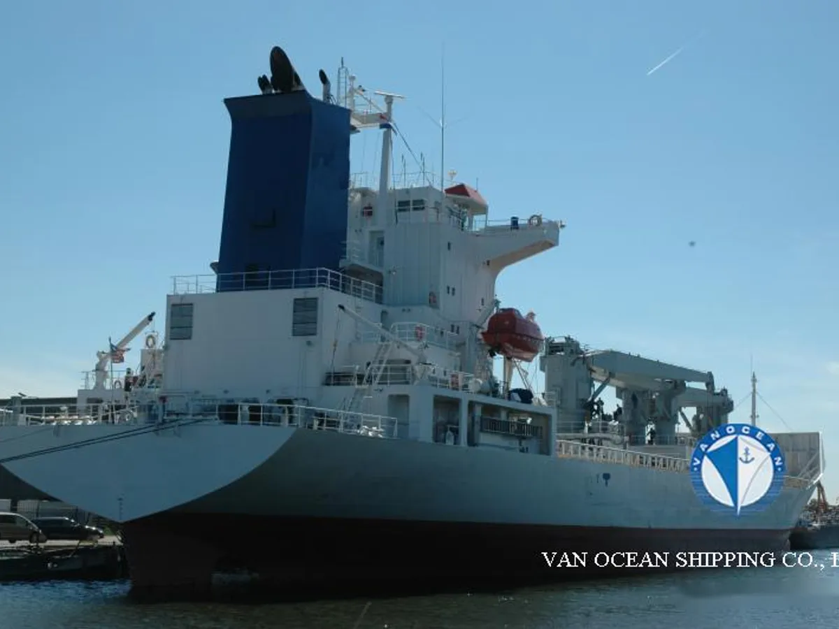 Tàu lạnh để bán